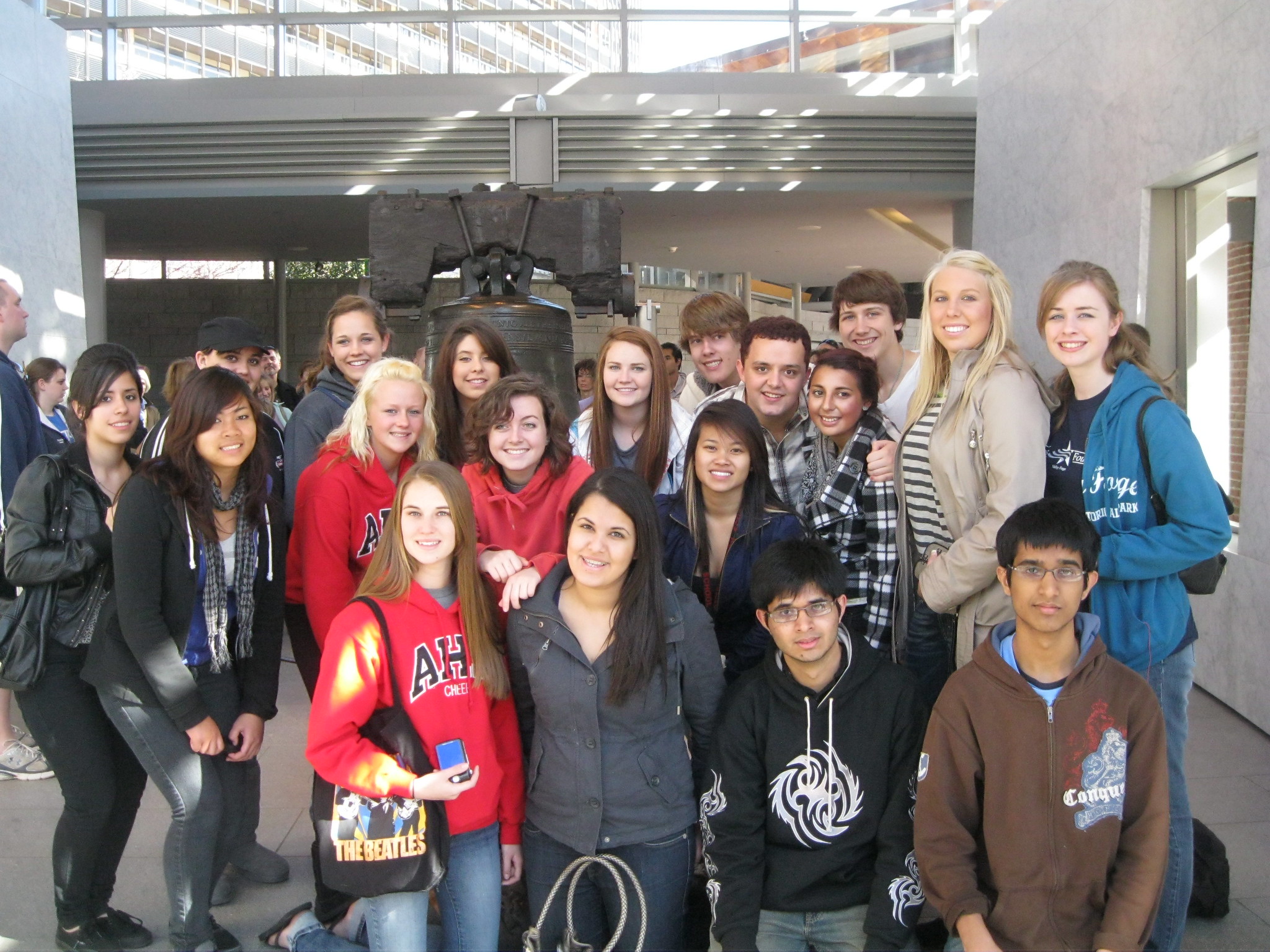 Group of nineteen students on a trip with Freedoms Foundation